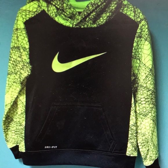 Nike top - Picture 1 of 4